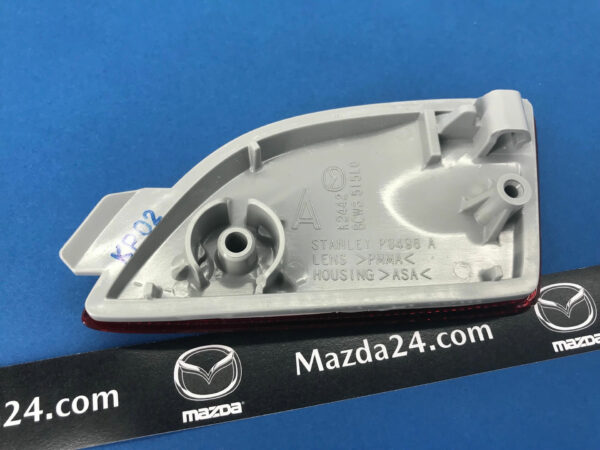 BCW8515L0B - Rear bumper reflector right for Mazda 3 hatchback (2013-2016)