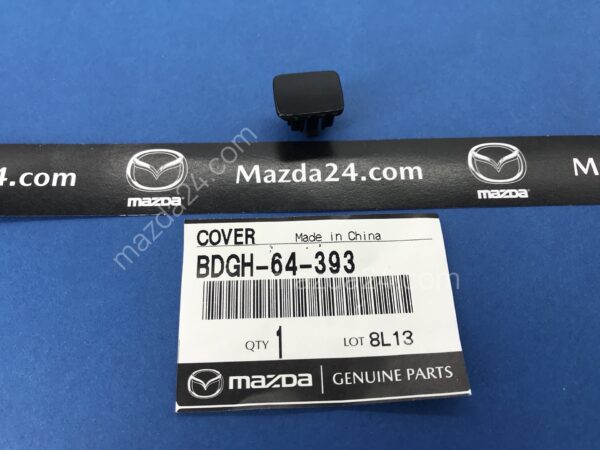 BDGH64393 - Mazda CX-30, CX-50 shift-lock override cover