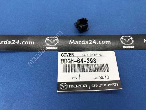 BDGH64393 - Mazda CX-30, CX-50 shift-lock override cover