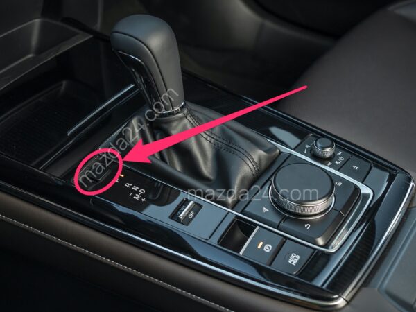 BDGH64393 - Mazda CX-30 shift-lock override cover