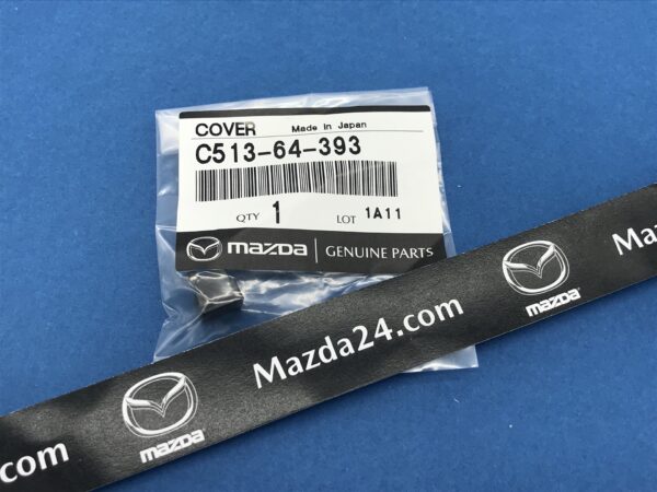 C51364393 - Mazda 5 shift-lock override cover