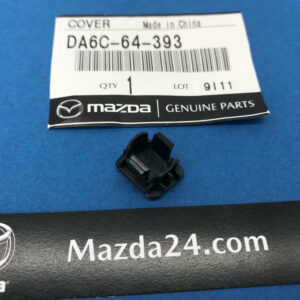 DA6C64393 – Mazda CX-3 shift-lock override cover