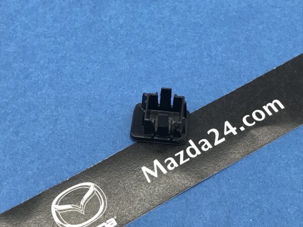 DH4F64393 – Genuine Mazda CX-3 (2019-2021) shift-lock override cover