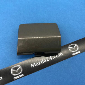 G4YL50EL153 - MAZDA 6 rear bumper tow hook cover left (Titanium Flash, 42S)