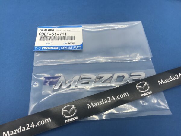 GBEF51711 - Mazda 6 (2018-2021) trunk lid "MAZDA" nameplate emblem