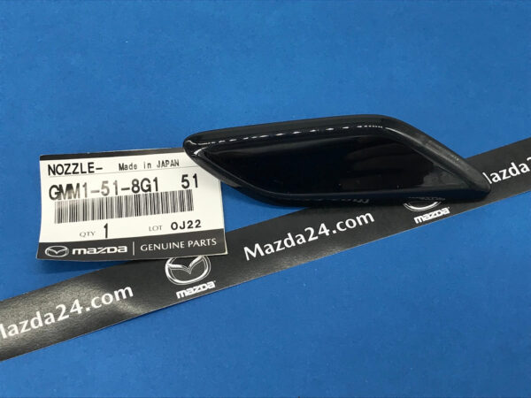 GMM1518G151 - Headlight washer cover right Mazda 6 (2015-2017). Color: black (Jet Black, 41W)