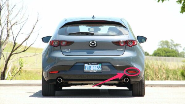 GRF5515L0A - Rear bumper reflector right for Mazda 3, 6
