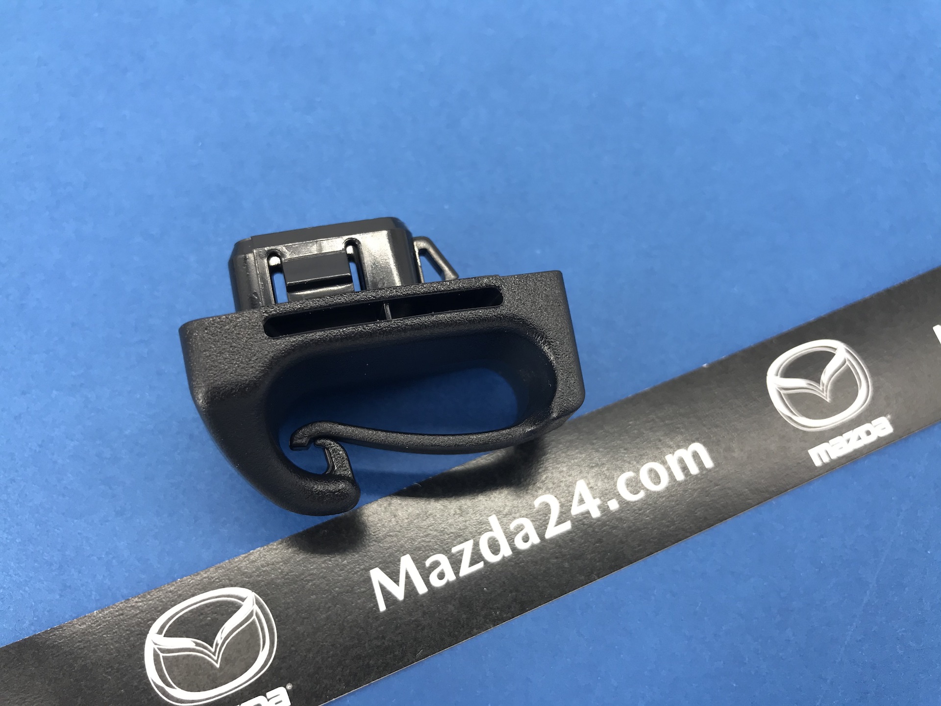 Armrest latch for Mazda CX-5 – KA0G6445YA02