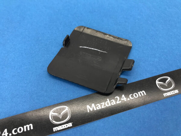KB8A50EK1BB – Mazda CX-5 KF rear bumper tow hook cover right