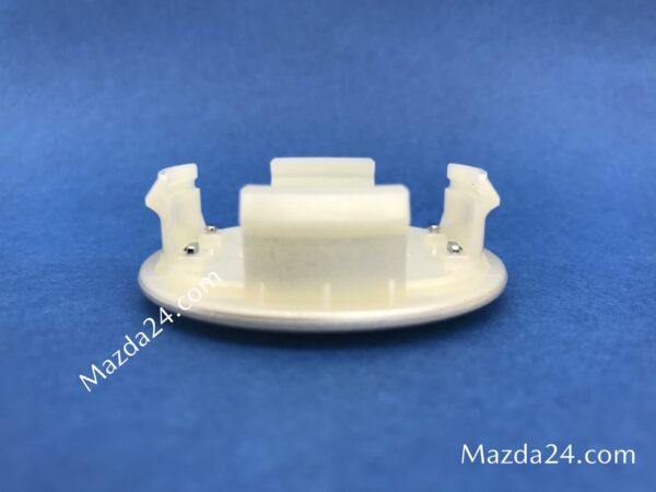 BBM237190 - Mazda center wheel cap silver